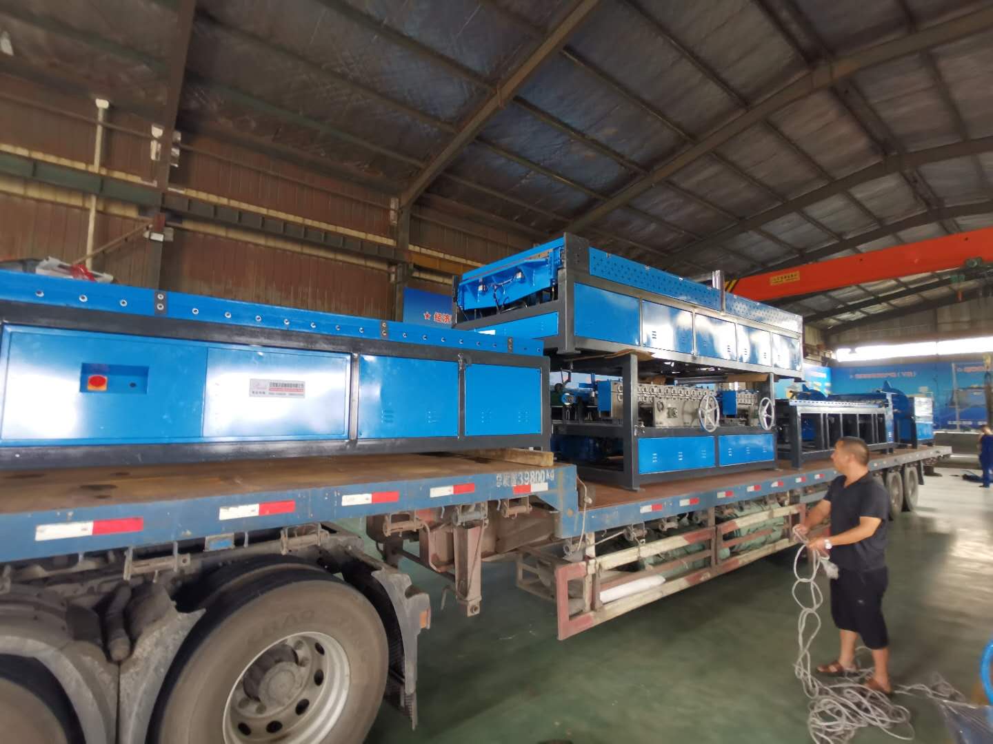 湖南衡陽易總采購(gòu)U型風(fēng)管生產(chǎn)線